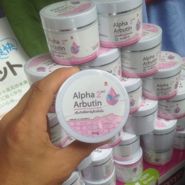 Dưỡng da bật tone ko tỳ vết Alpha arbutin thái lan