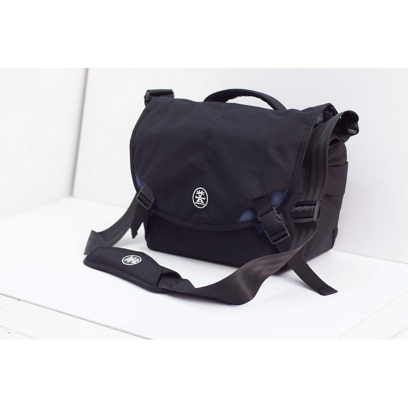 Túi máy ảnh Crumpler Seven Million Dollar Home (Có ngăn đựng iPad)