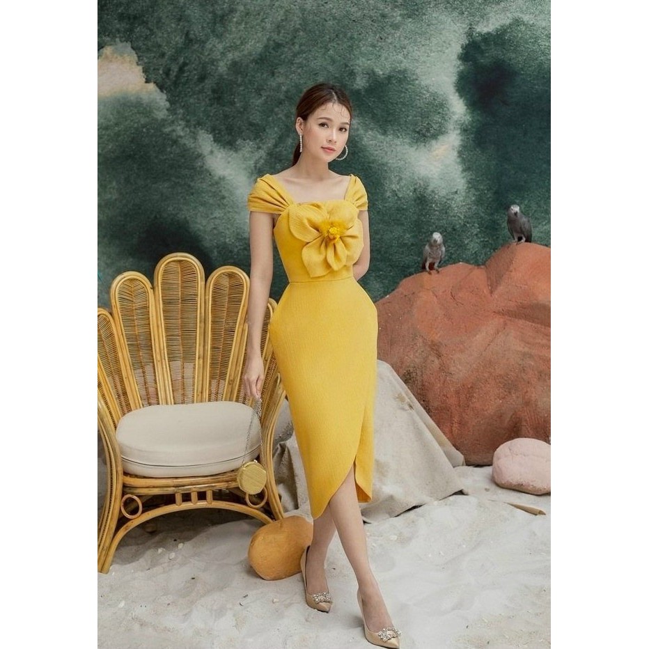 HÀNG THIẾT KẾ - ĐẦM BODY 2 DÂY MÀU VÀNG NGỰC HOA CAO CẤP - ZBT51350 | BigBuy360 - bigbuy360.vn