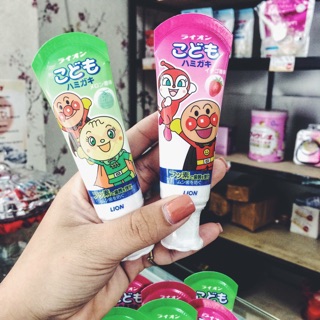 Kem đánh răng Lion cho bé