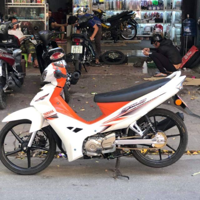 Tem Sirus trắng