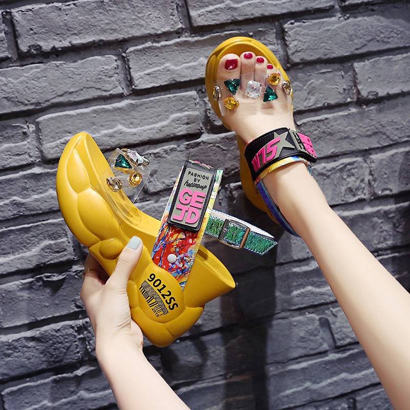 Dép sandal nữ Sandal Đế Xuồng Quai Trong Suốt Đính Đá Thời Trang Mùa Hè 2021 Phong Cách Châu Âu Cho Nữ