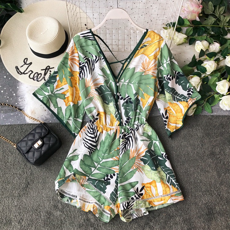 Jumpsuit, đồ bay tay lửng ống rộng, họa tiết đi biển