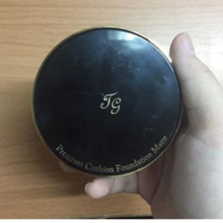 Phấn nước Tiara Girl Nhật