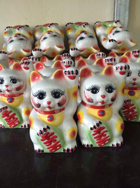 Mèo neko sứ Bát Tràng chọn kĩ