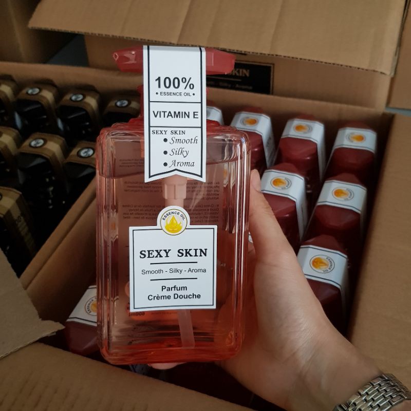 Sữa tắm dưỡng ẩm mịn da lưu hương nước hoa Sexy Skin 600ml của Pháp