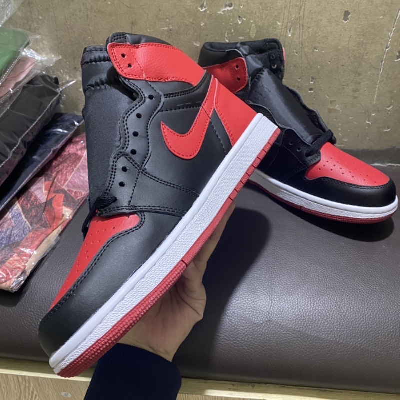 Giầy Jordan 1 đen đỏ mũi đỏ cao cổ siêu rẻ fullbox