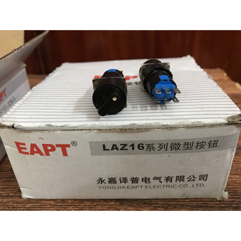 Công tắc 3 vị trí  (LAZ16-22X/3) phi 16
