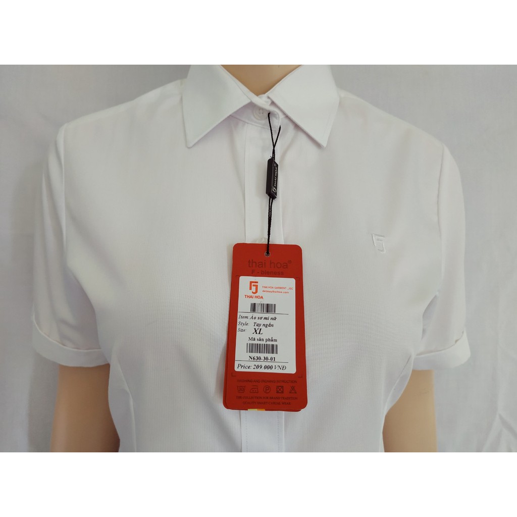 Áo Thái Hòa màu trắng chất vải đẹp có vải trơn và sọc | BigBuy360 - bigbuy360.vn