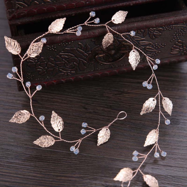 Phụ kiện tóc cho cô dâu