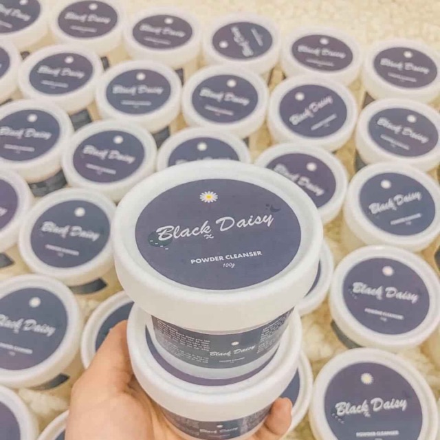 Bột rửa mặt Black Daisy tặng muỗng