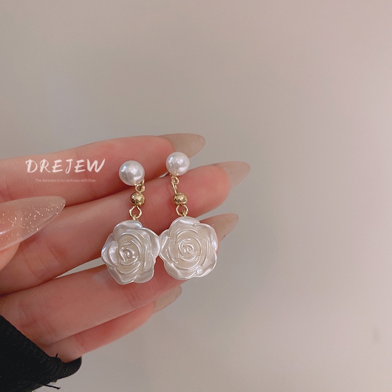 DREJEW Khuyên tai mạ bạc hình hoa trà đính ngọc trai phong cách mori Hàn Quốc dễ phối đồ