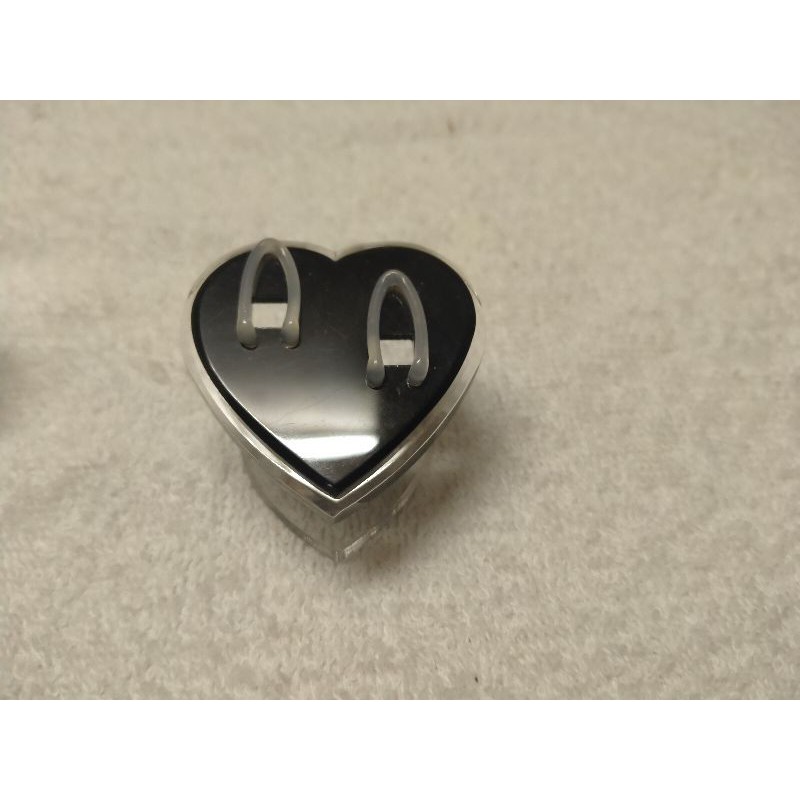 Đế trưng nhẫn đôi