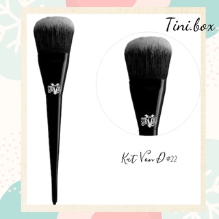 Cọ phủ phấn nén Kat Von D22