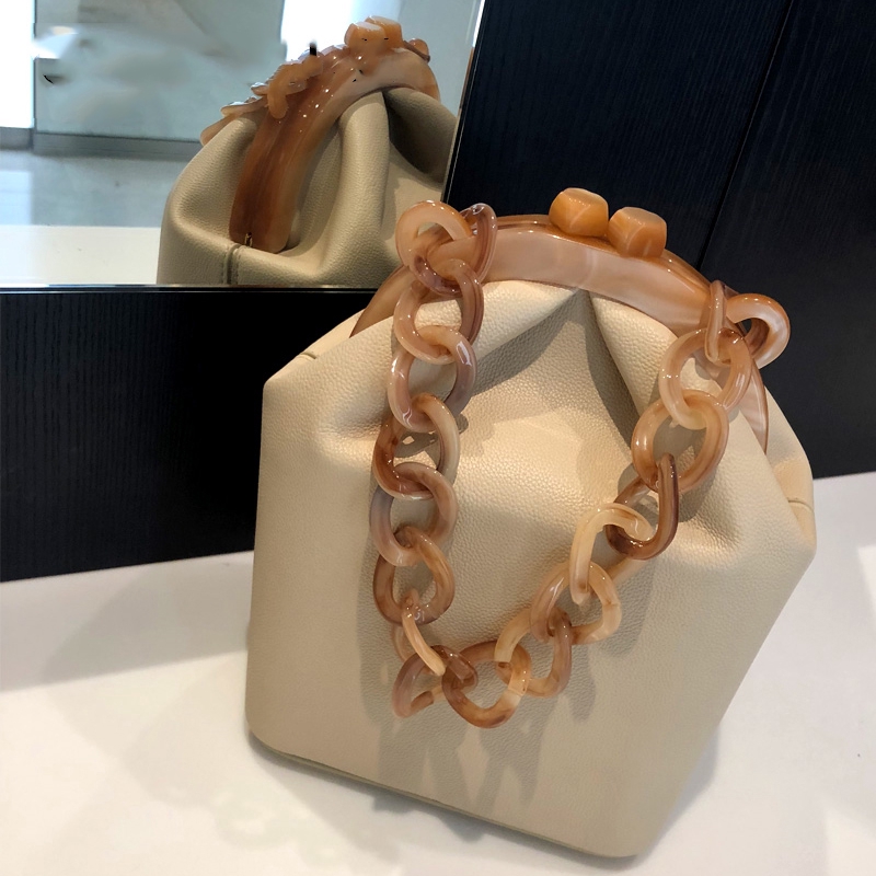 Túi Đeo Vai Bằng Acrylic Phối Dây Xích Thời Trang