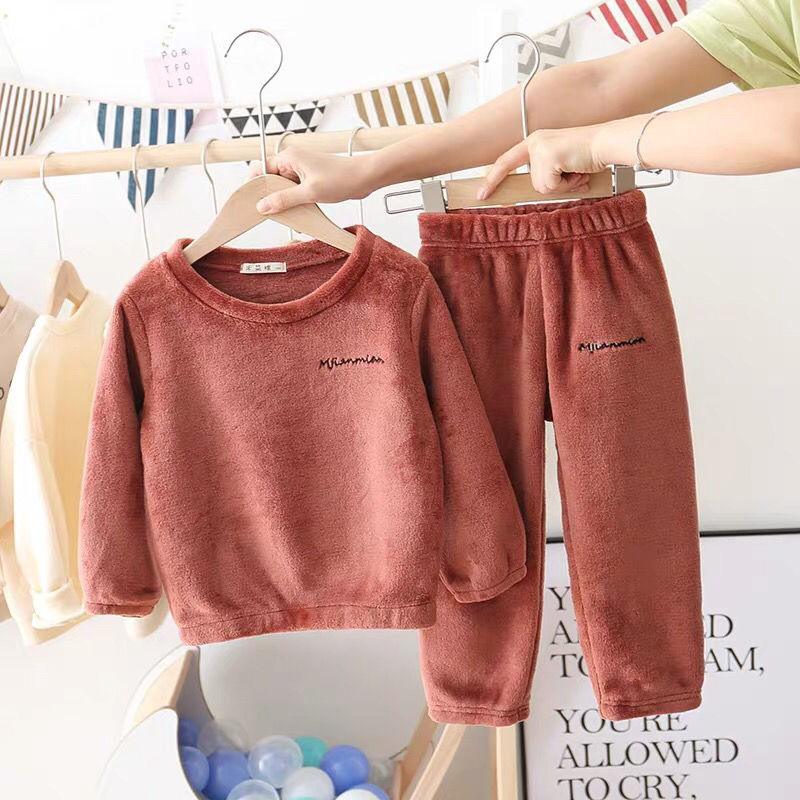 Bộ Đồ Ngủ Thời Trang Mùa Đông Ấm Áp Dành Cho Trẻ Nhỏ