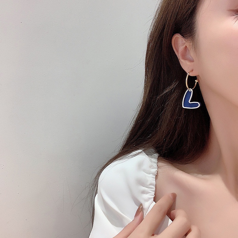 Khuyên tai kẹp không bấm lỗ chốt cố định dáng còng K234 bằng hợp kim mạ vàng hình trái tim bigsize dáng midi Leous