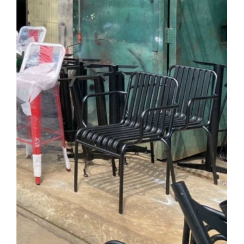 Ghế sắt uốn có tay và không có tay