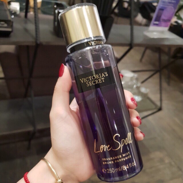 XỊT THƠM TOÀN THÂN VICTORIA’S SECRET FRAGRANCE MIST LOVE SPELL CHÍNH HÃNG 250ML💋