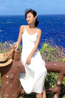 Váy maxi 2 dây hở lưng chữ V
