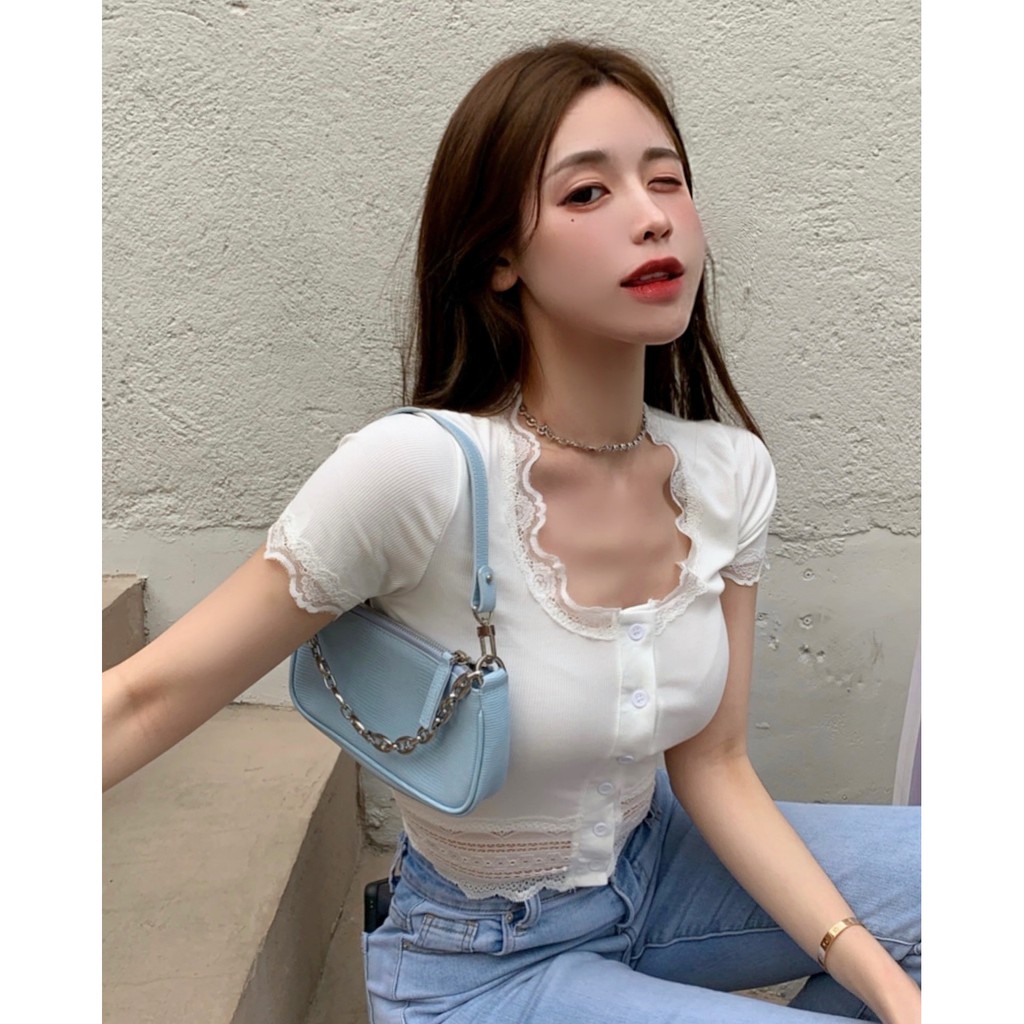 Áo Croptop Phối Ren Xinh Xắn Theo Phong Cách Hàn Quốc