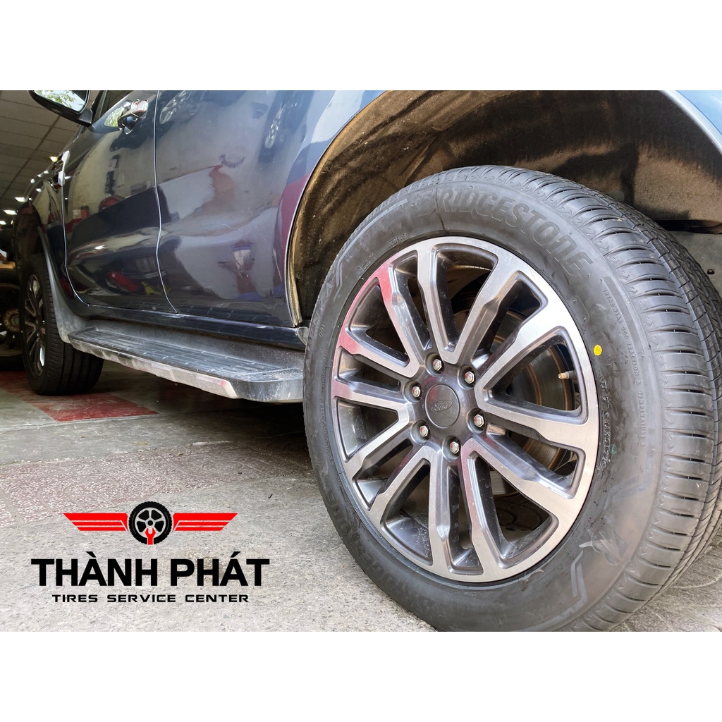 Vỏ xe Bridgestone Alenza 001 265/50R20 dành cho Ford Everest
