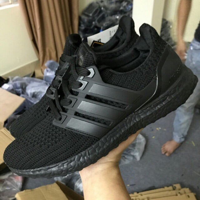 Hàng có sẵn giầy adidas ultraboost all black
