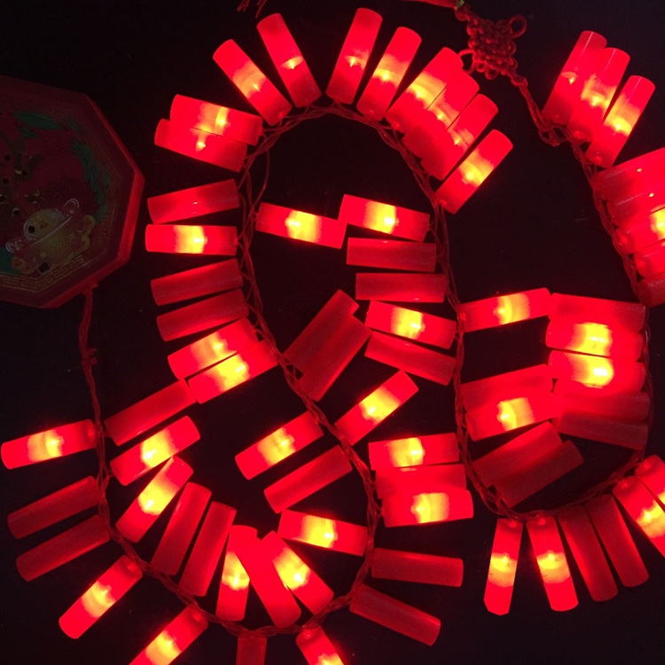 Dây đèn led chớp nháy trang trí Tết rực rỡ có âm thanh tiếng nổ như thật