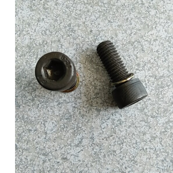 Ốc lục giác 8li dài 2cm