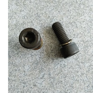 Ốc lục giác 8li dài 2cm