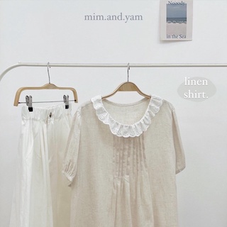 Áo Linen xếp ly ngực cổ ren