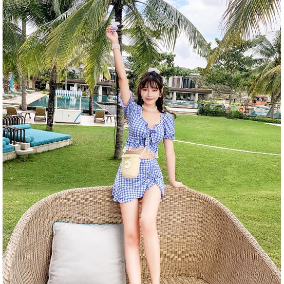 BỘ ĐỒ BƯƠI NỮ 2 MẢNH KẺ CARO  PHỐI REN  RÚT DÂY NỮ TÍNH