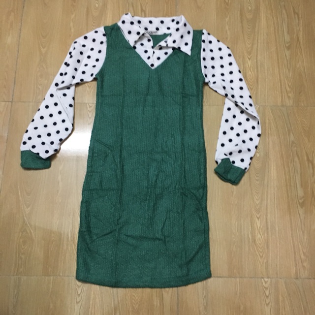 Váy dạ chấm bi
