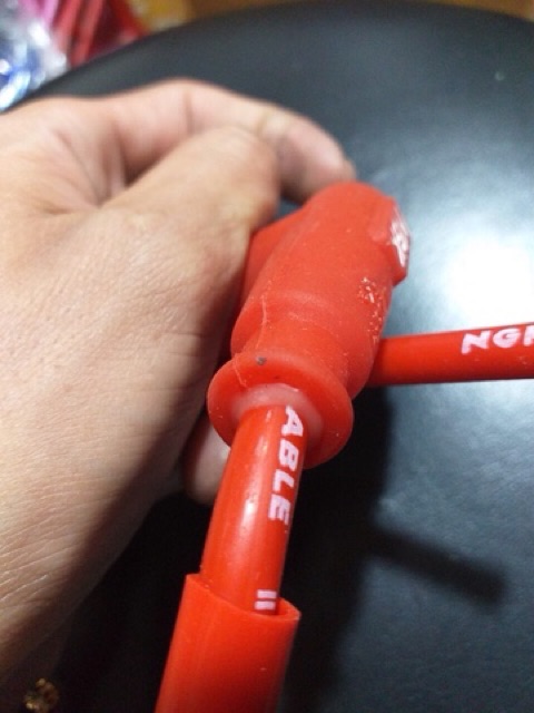 Dây tăng áp xe máy NGK đỏ mã CR2 đầu vuông