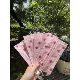 [HOT] Khẩu trang trái tim y tế 4 lớp siêu cute