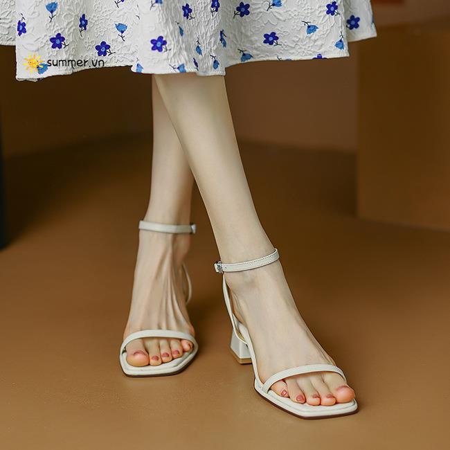 Giày Sandal Gót Dày Vừa Hở Ngón Mũi Vuông Cổ Điển Dễ Phối Đồ Thời Trang Mùa Hè Cho Nữ