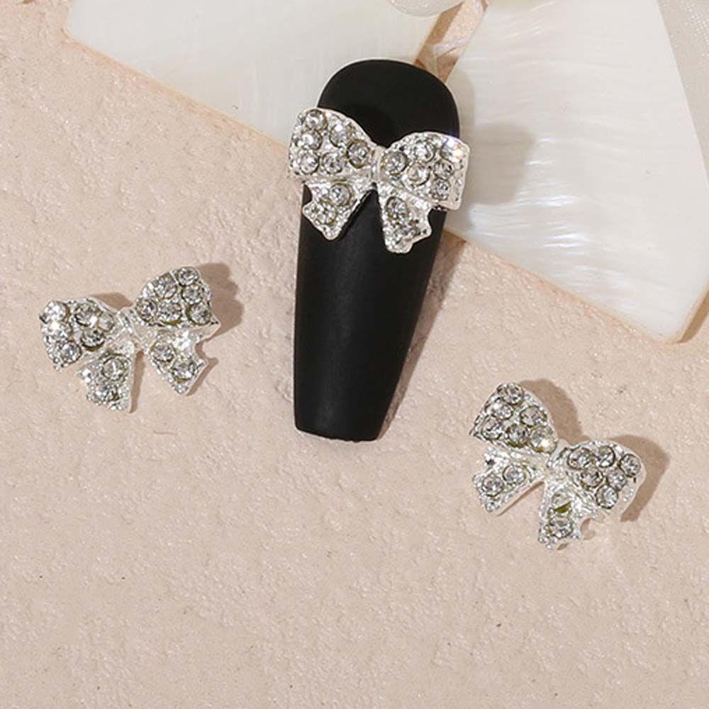AROMA Phụ Kiện Đính Trang Trí Móng Tay Hình Vương Miện / Trái Tim 3D Lấp Lánh Thời Trang Nhật Bản