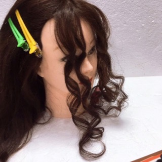 Đầu manocanh học làm tóc cô dâu makeup