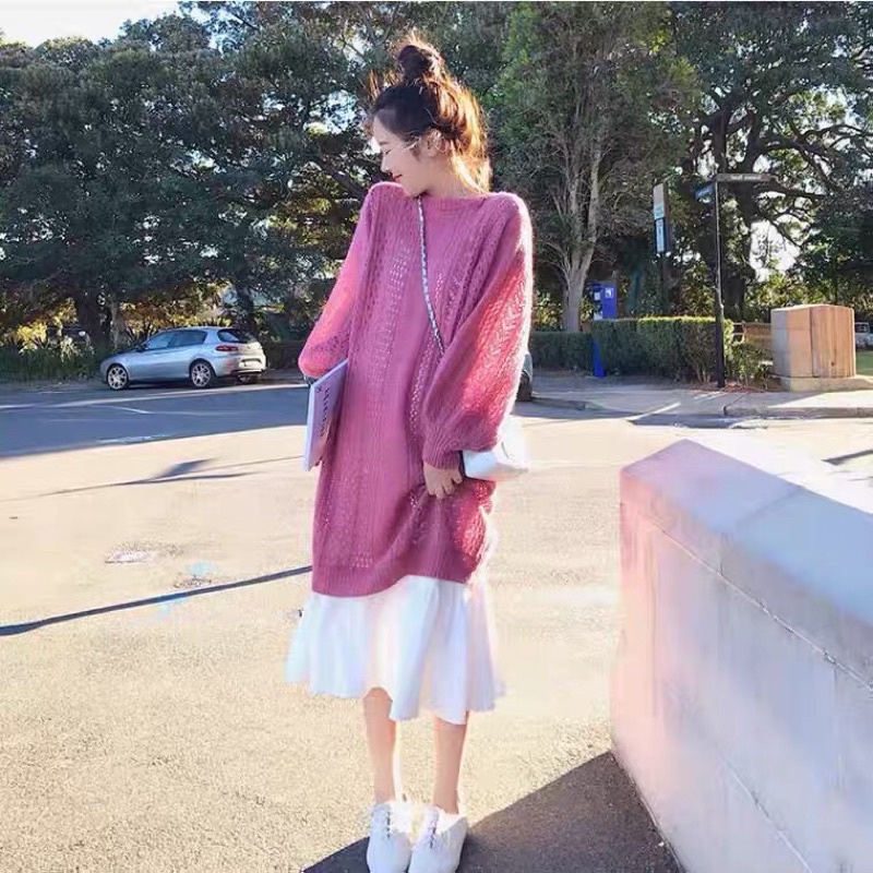 Sét váy trắng và áo len đan mỏng dài cổ tròn