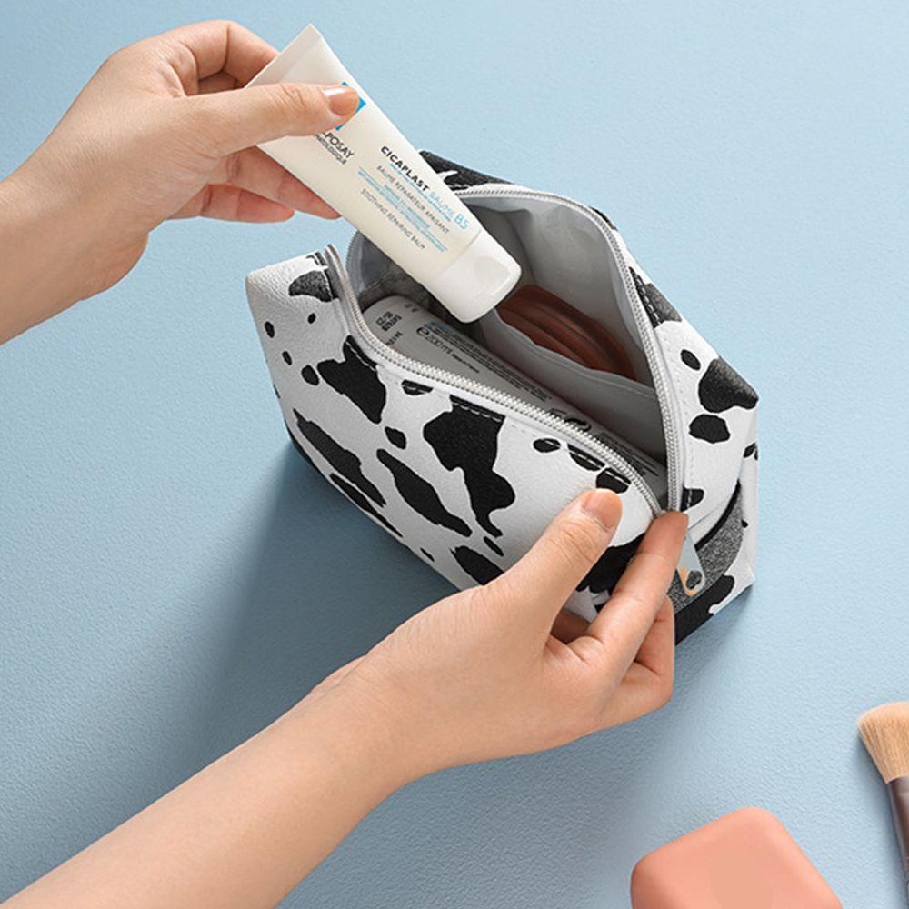 OCEANMAP Túi Đựng Mỹ Phẩm Da PU Họa Tiết Bò Sữa Có Khóa Kéo Tiện Dụng Cho Nữ