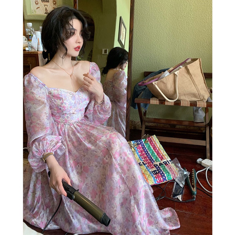 Đầm Dài Cổ Vuông Họa Tiết Hoa Phong Cách Retro