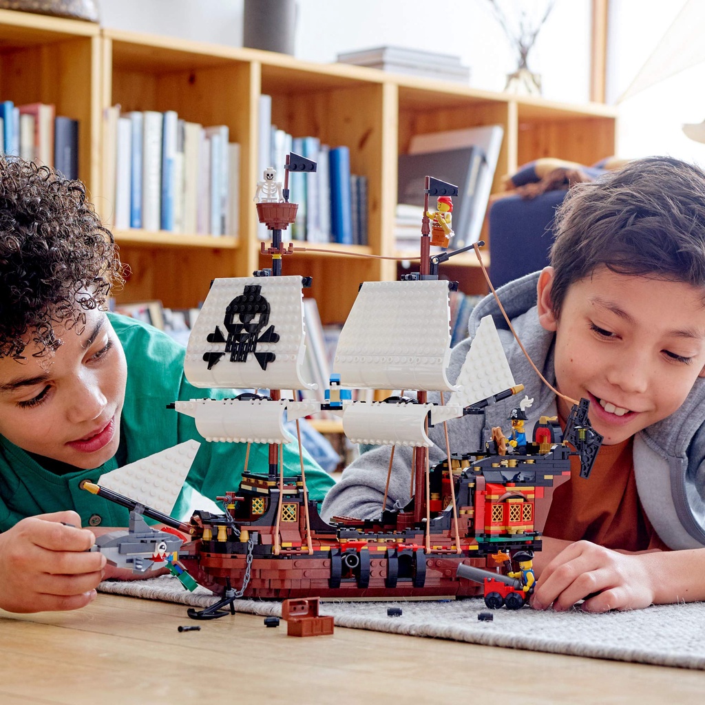 Lego 31109 Pirate Ship - Tàu cướp biển