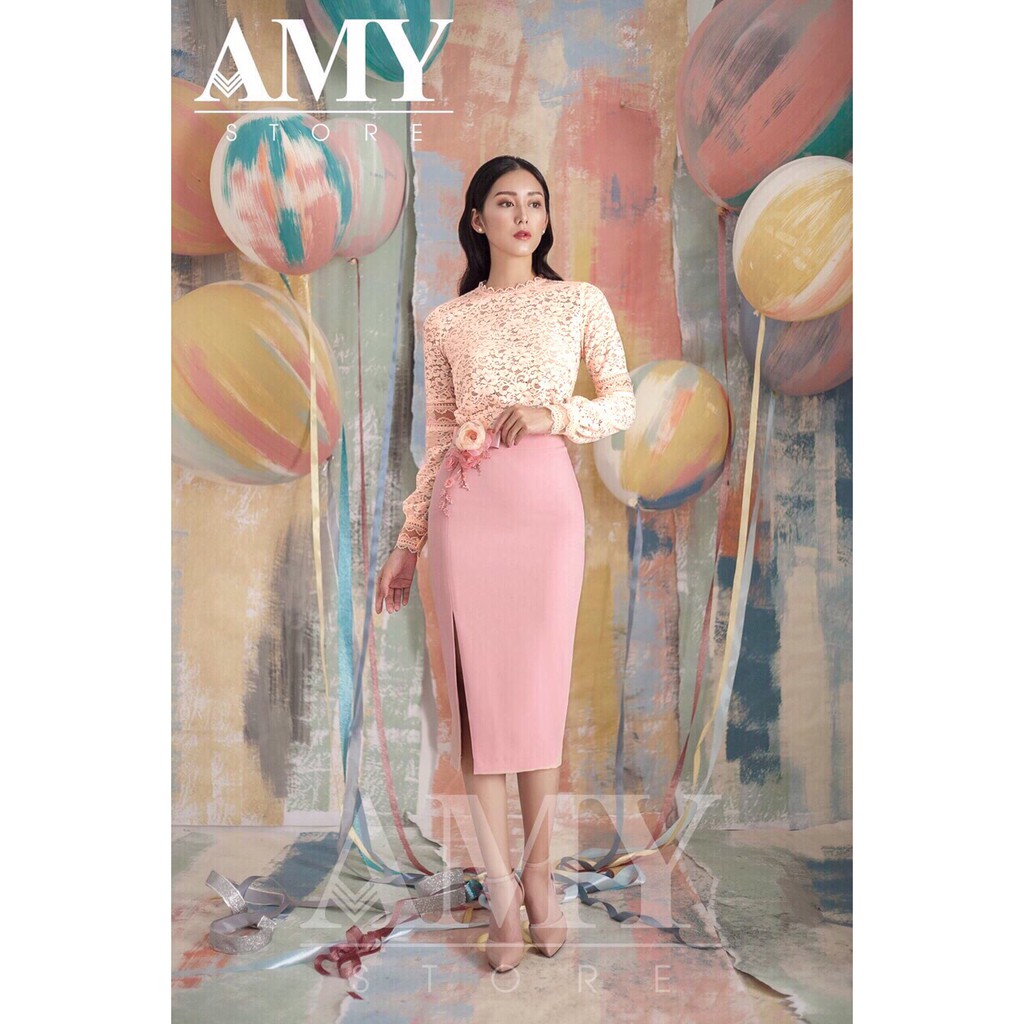 (Bỏ sỉ)ĐẦM body trên ren cam tay dài đính hoa eo dưới tùng hồng xẻ tà siêu cute MÃ T26123270
