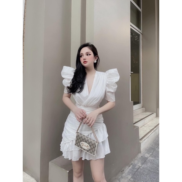 ĐẦM TRẮNG CHÉO CỔ CHÂN BÈO TAY BỒNG