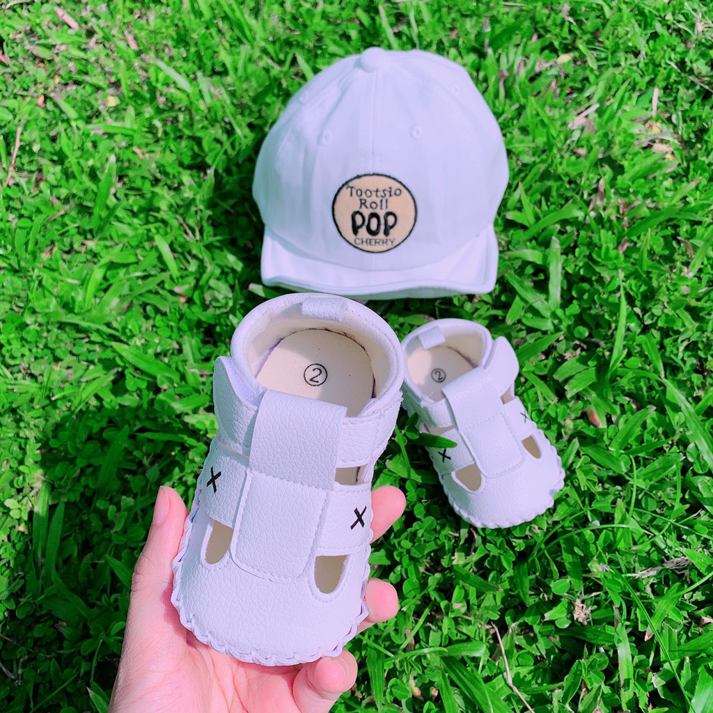 Giầy tập đi và Nón sơ sinh cho bé size 0-12m 🍭 Chất 🍭