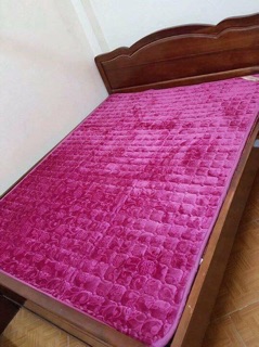 Thảm đệm trải giường