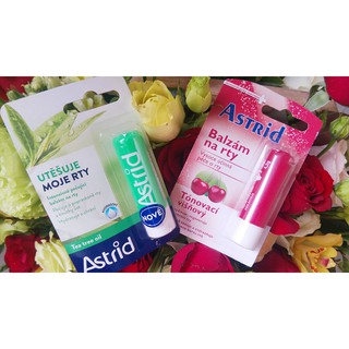 Son dưỡng môi Astrid vị hoa quả tươi và Vitamin E
