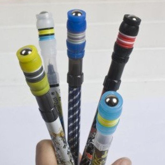 Bút xoay tròn họa tiết ngộ nghĩnh chất lượng cao dành cho cả nam và nữ