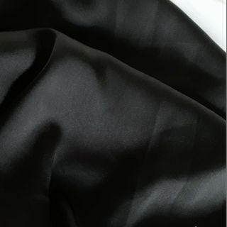 Vải lua đen trắng,ren thêu giao thừa