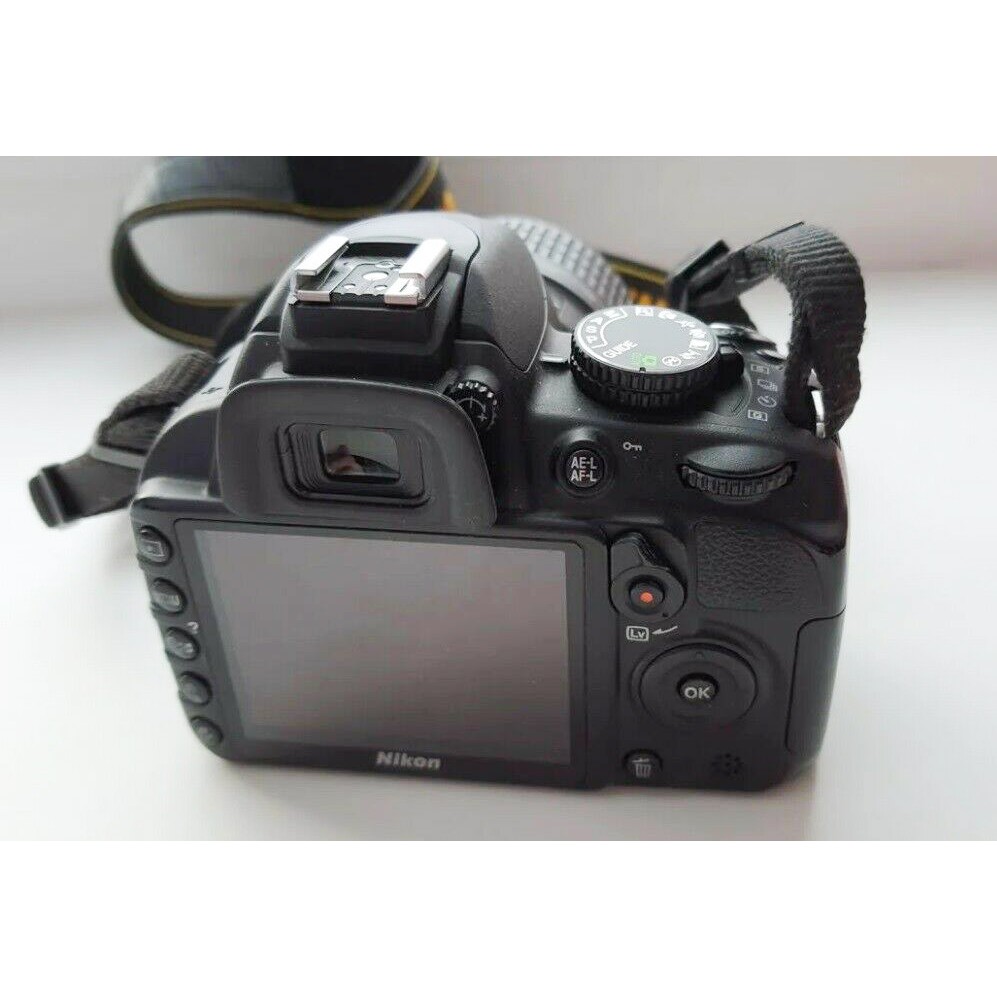 Máy ảnh Nikon D3100 + 18-55mm  - Quay phim Full-HD 1080p - Mới 90%